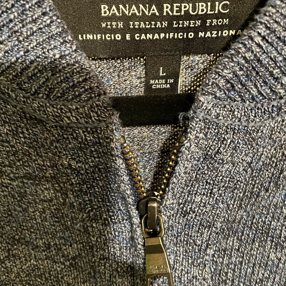 Mens large Banana Republic zip up sweater.